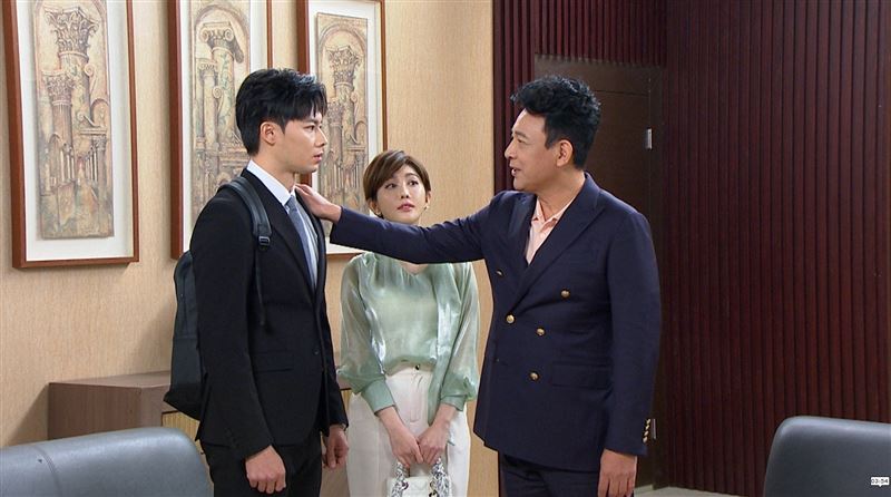 影片封面與演員角色設定