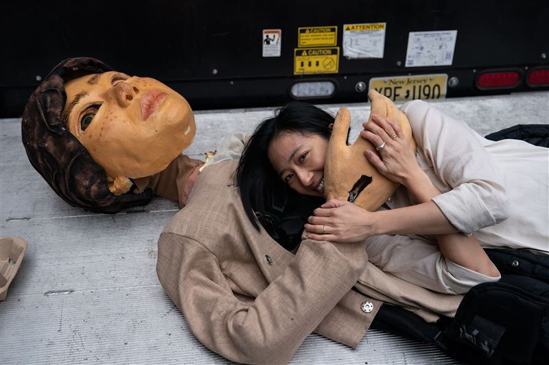 桂綸鎂接受人偶戲特訓