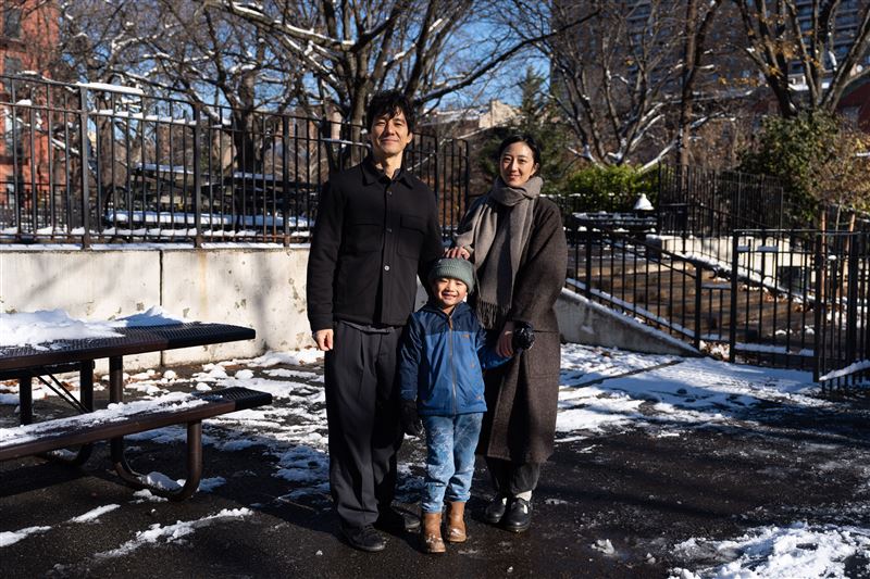 西島秀俊與桂綸鎂與片中飾演兒子的艾佛瑞斯特感情甚篤