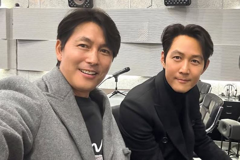 郑雨盛与李政宰抬棺