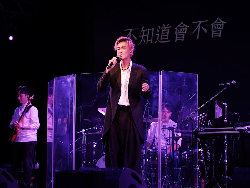 演唱會舞台與歌迷