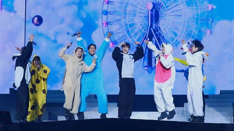SUPER JUNIOR高雄巨蛋演唱會現場