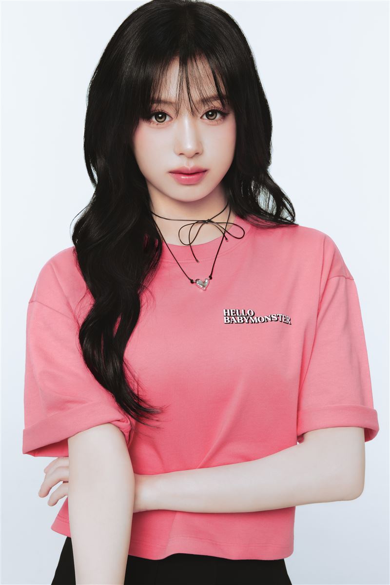 商品系列：六款女裝UT印花T恤