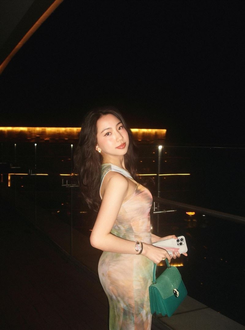 Amanda Threads形象1