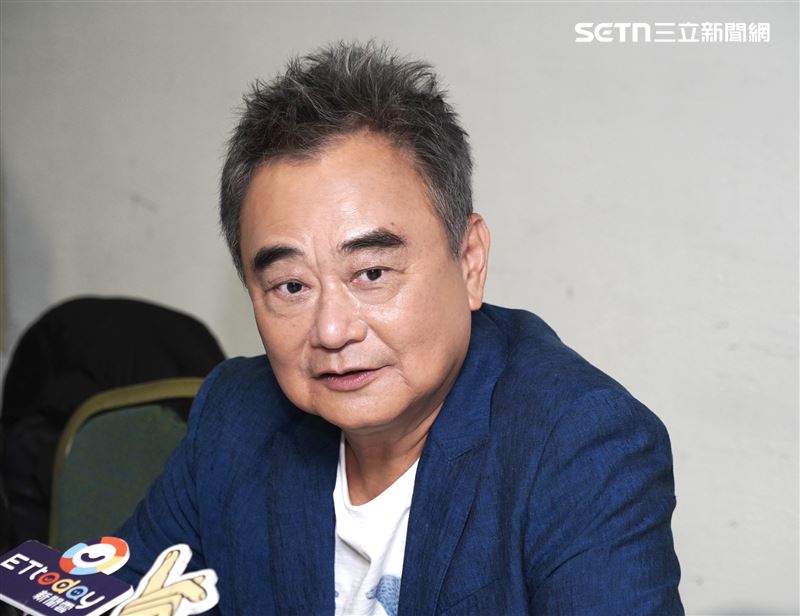 陳昇畫展取消相關照片