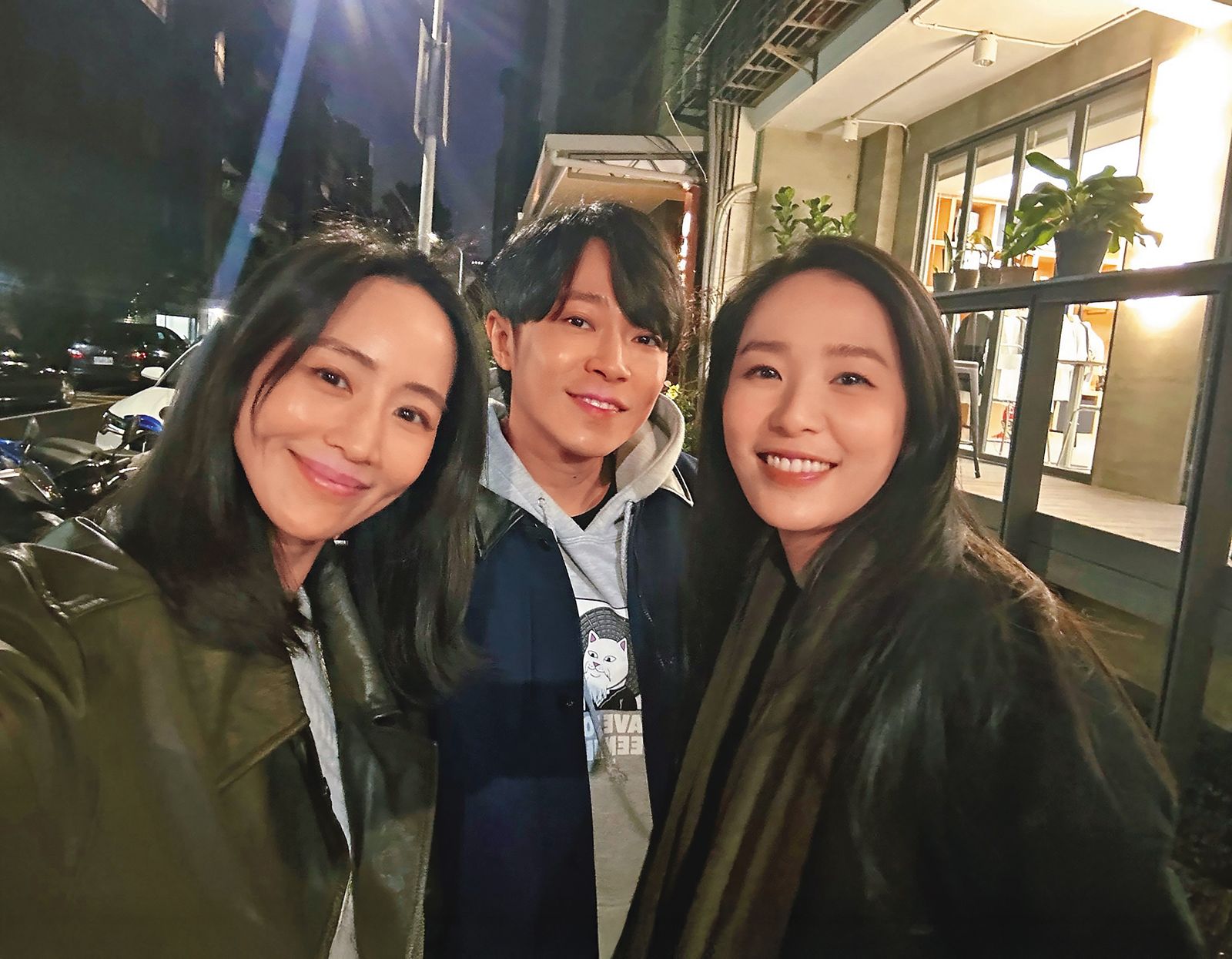 片中武力畫面與導演