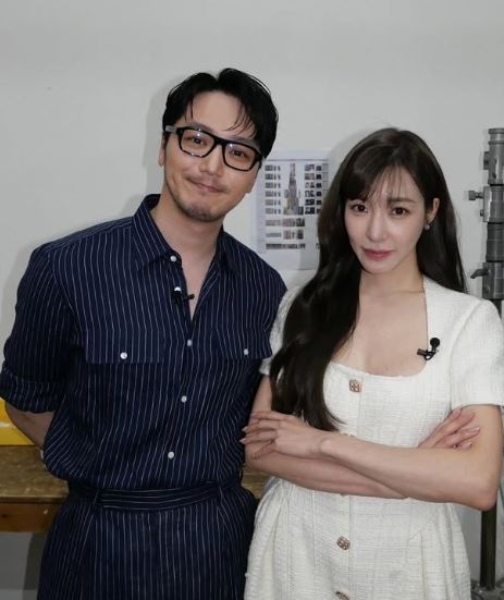 Tiffany與卞耀漢婚前甜蜜合照