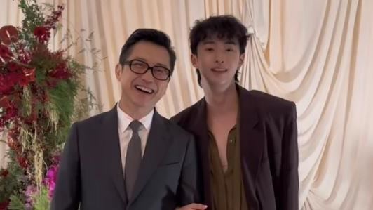 哈林庾澄慶與兒子小哈利一起拍短影音