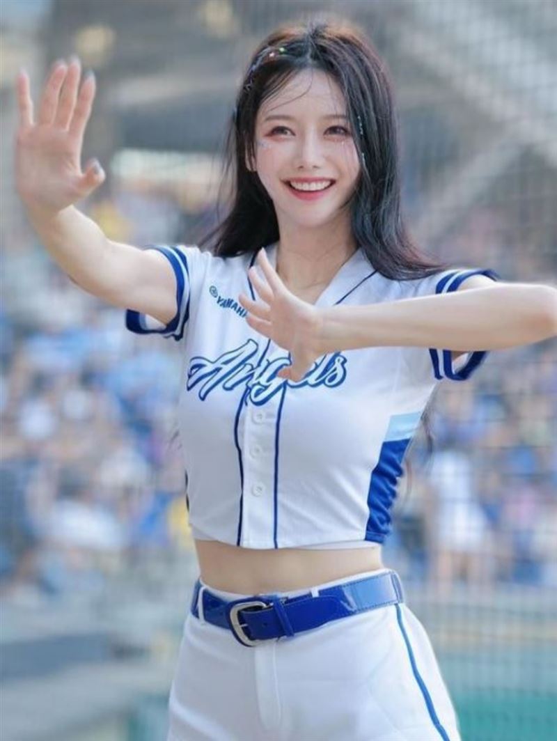 全民表妹李雅英