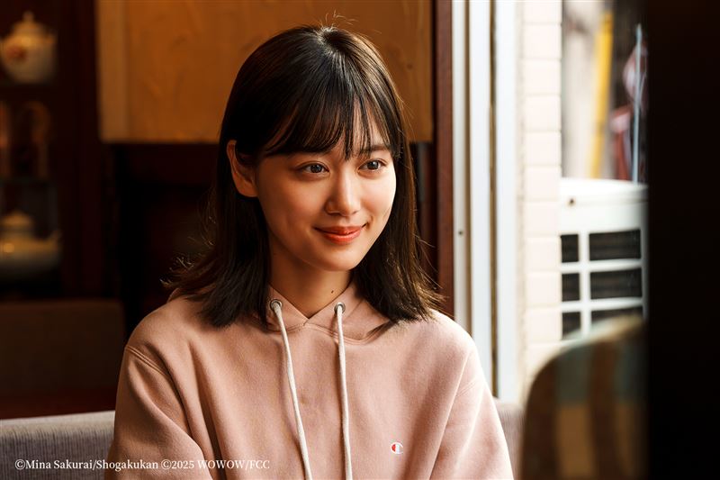 山下美月演出中的黑暗過往逐步揭示