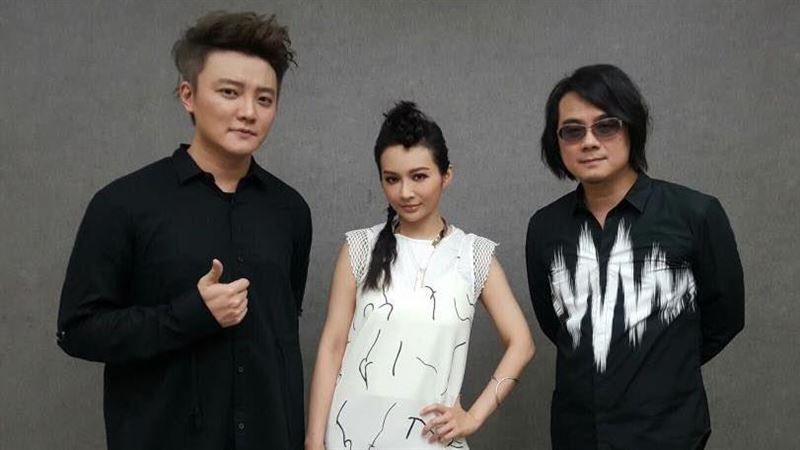 F.I.R.飛兒樂團合影：阿沁、詹雯婷、陳建寧