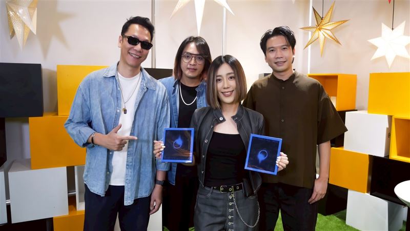 小男孩樂團團長昌哥與成員