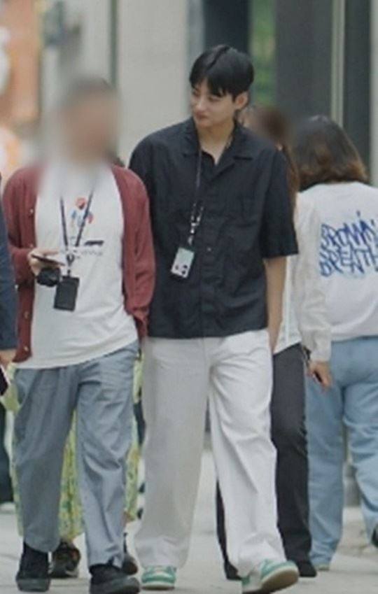 車銀優弟弟短暫現身