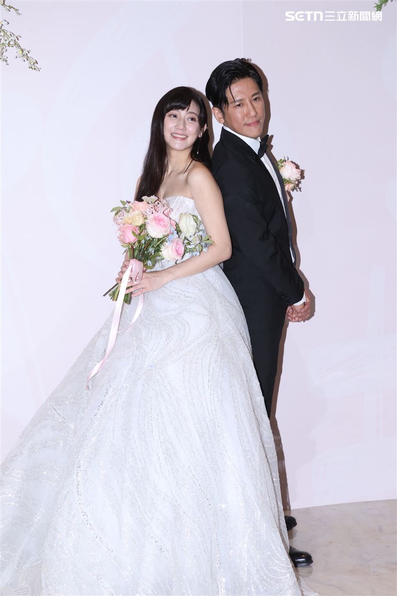林逸欣与Tony婚礼话题图
