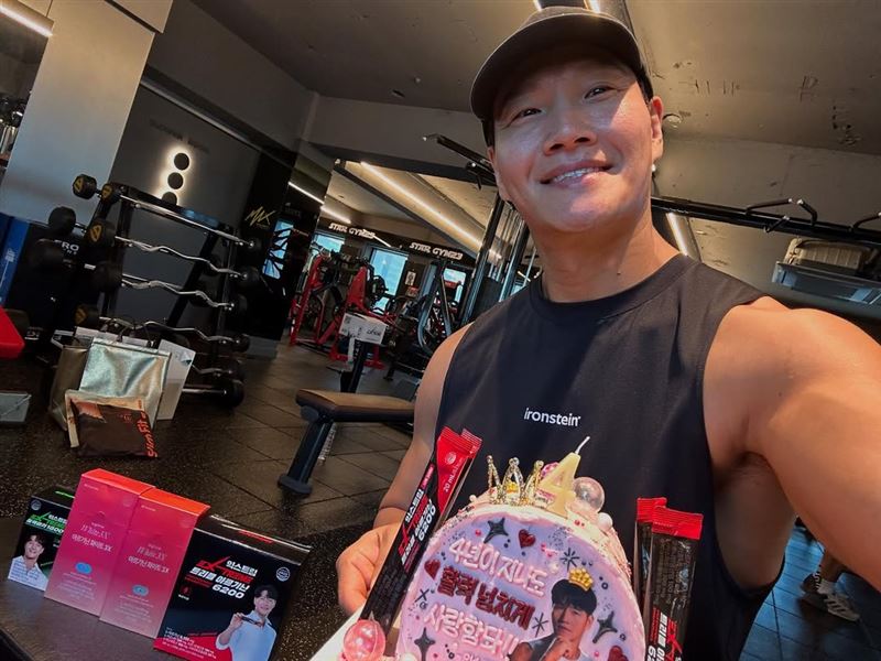 金鍾國節儉精神照片