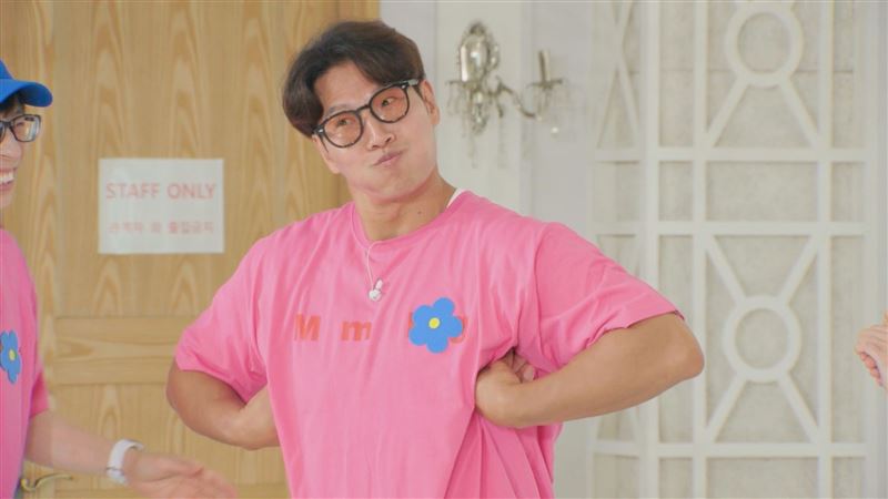 金鐘國新聞封面照片