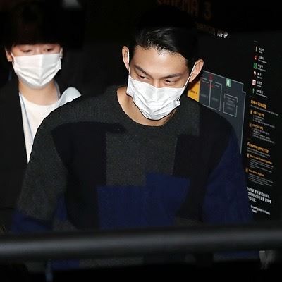 崔正元涉嫌跟蹤被调查的现场截图