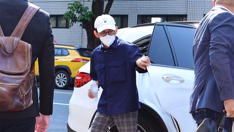 黃子佼與被害人和解