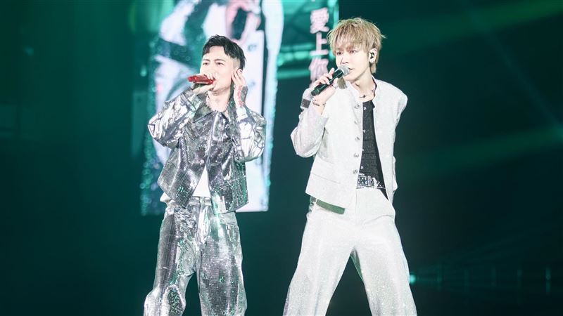 蕭秉治高雄巨蛋演出現場
