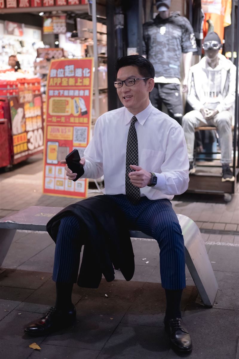 童仲彥復出示意