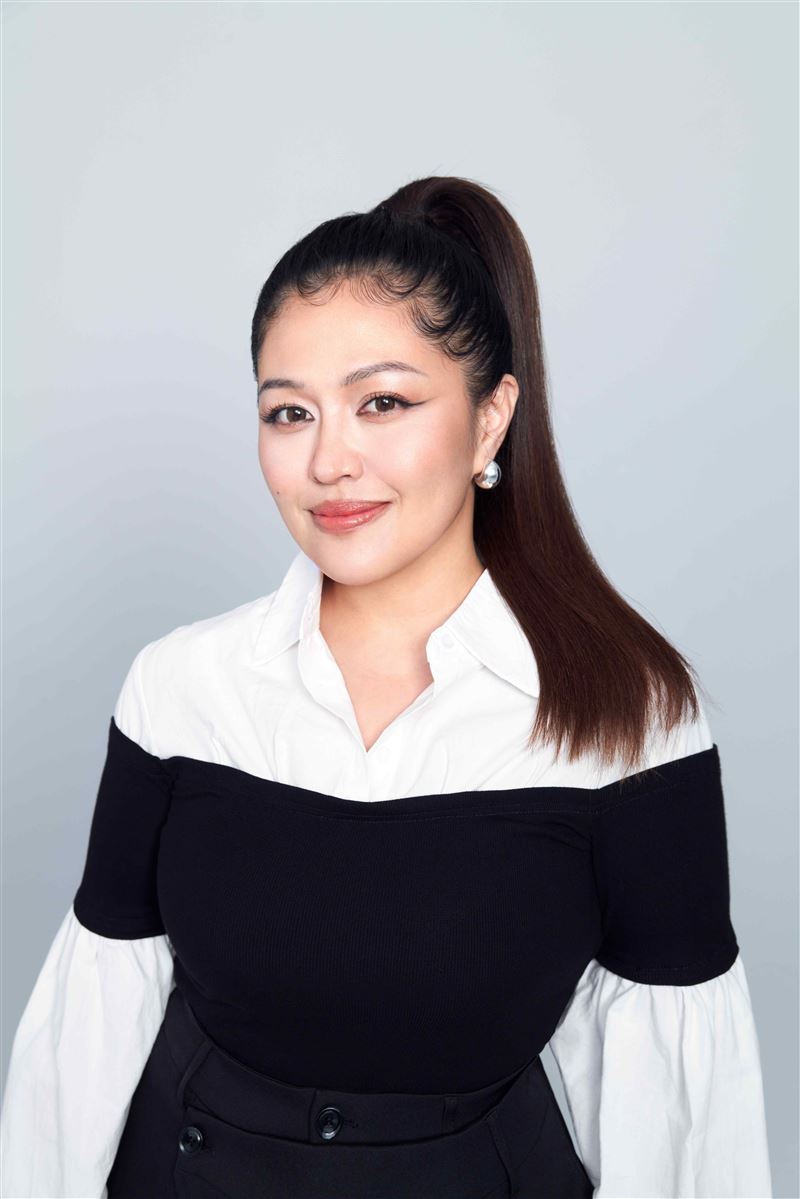 姑慕·巴紹參與表演圖片
