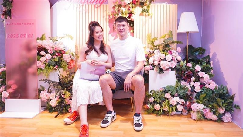新闻报道现场的图片