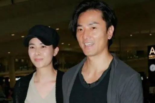 鄭伊健與蒙嘉慧婚後甜蜜照