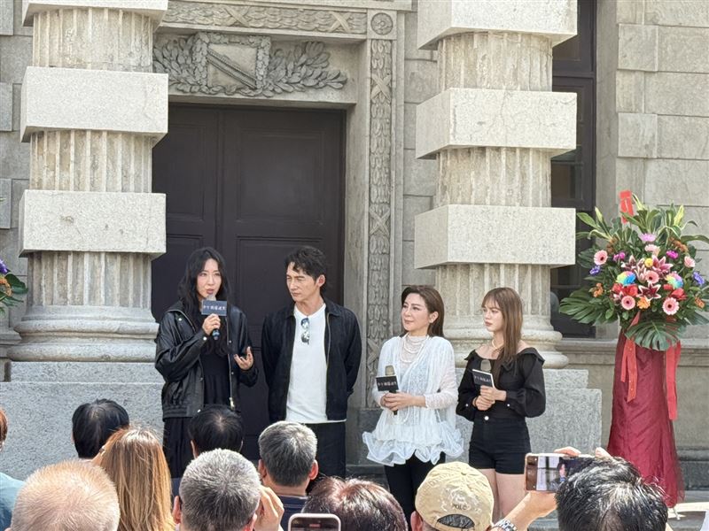 王彩樺與隋棠、温昇豪及黃于庭在台南出席記者會