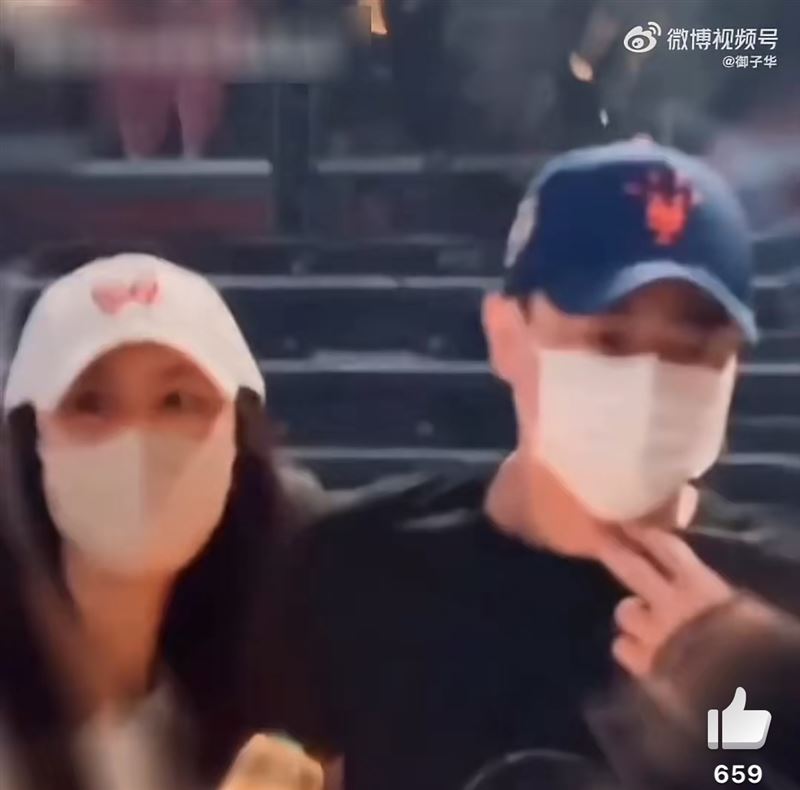 林心如霍建華在演唱會合照