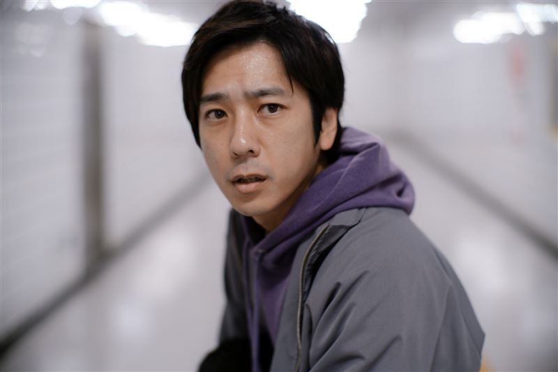 二宮和也飾演主角「迷路的男人」