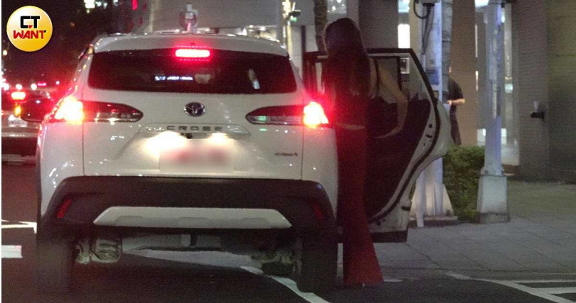 蕾菈结束赛事实时离场