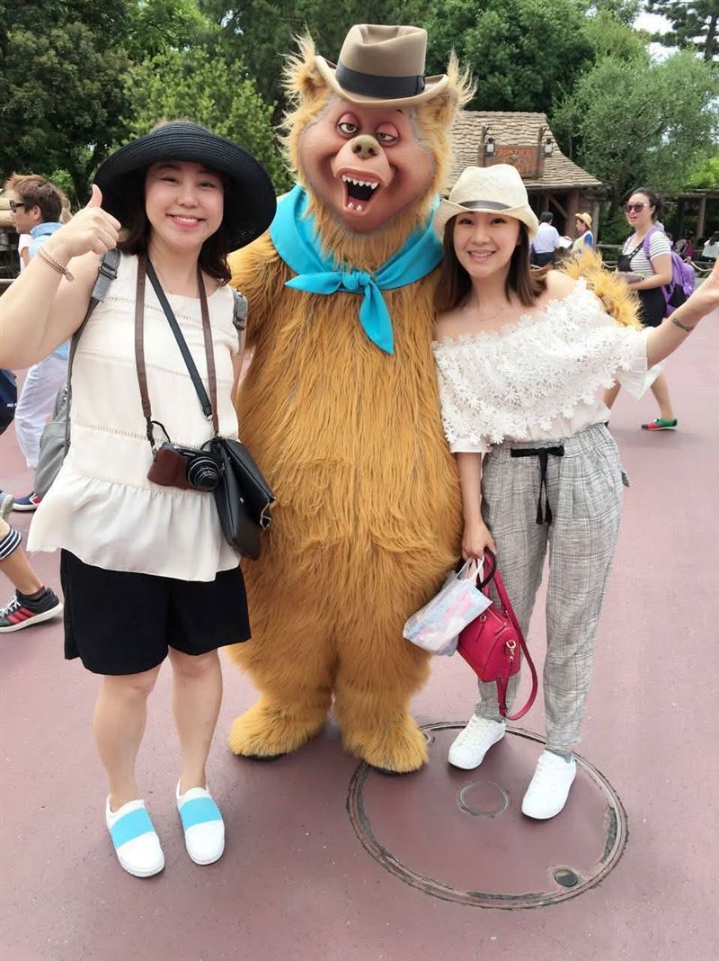 周明璟悲痛的画面