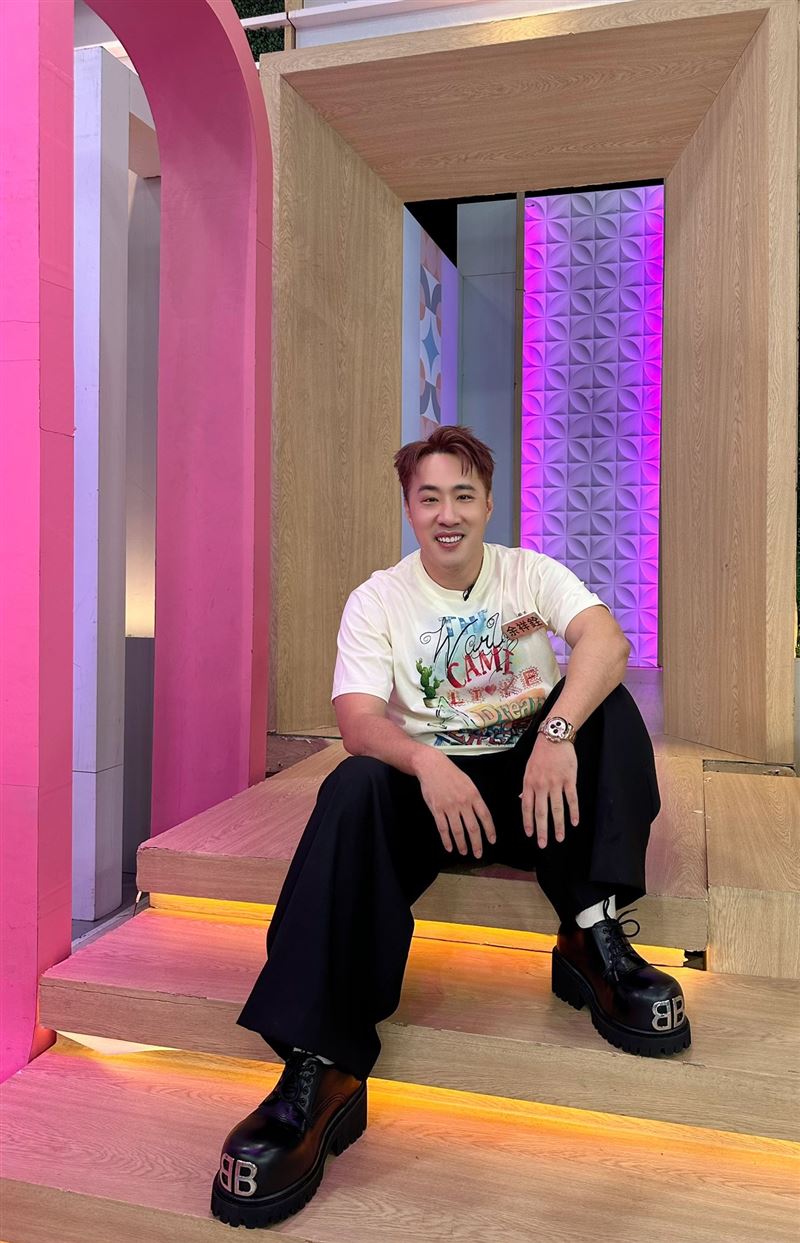 余祥銓近年活跃于演艺圈