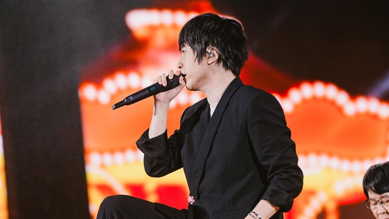 五月天上海站第一夜張國璽嘉賓出場