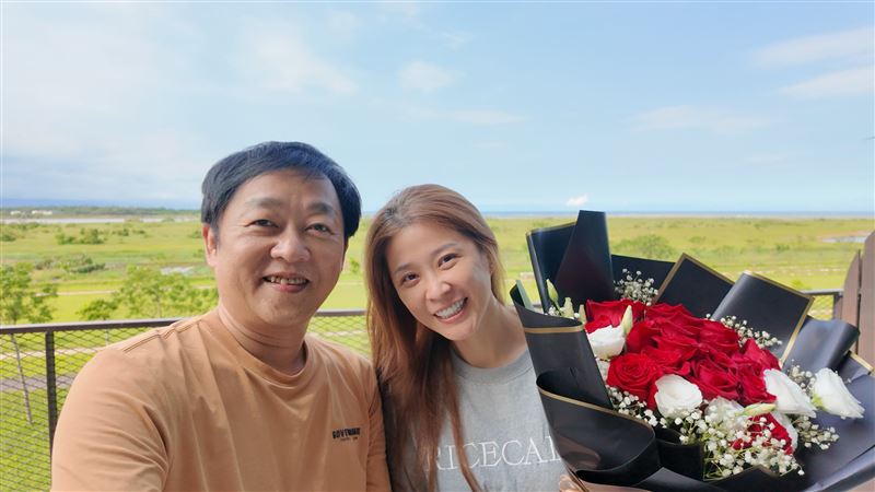 李燕家人被包紮的照片，來源：臉書截圖