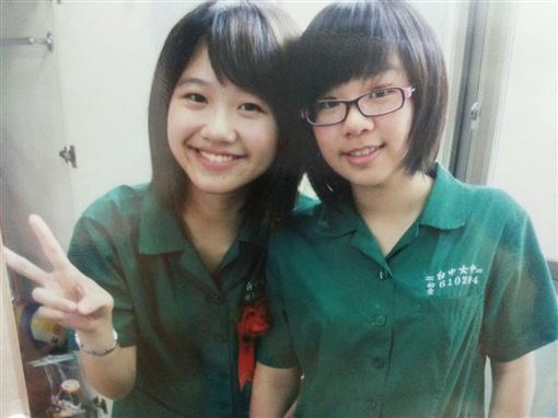 网友对高中照的热烈讨论