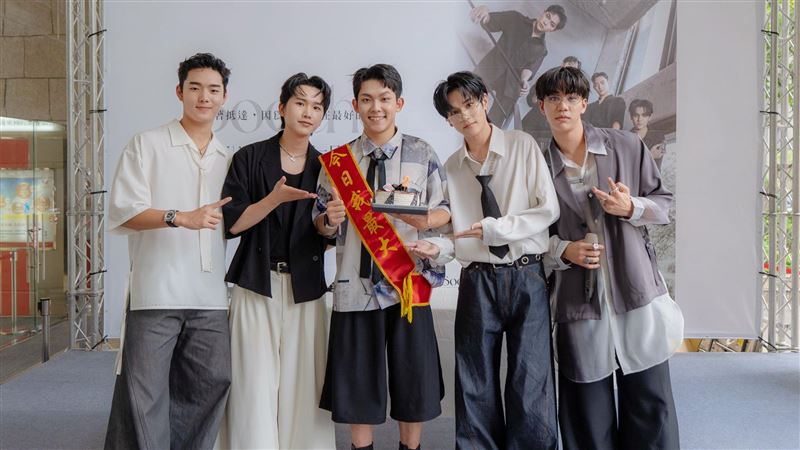 AcQUA源少年携手Soothe時氛推出联名香水发布会现场照片