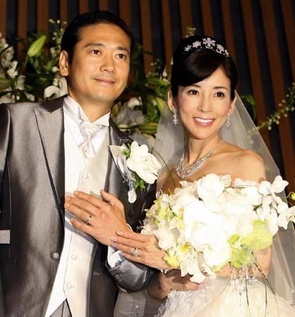 川島直美（右）癌逝10年