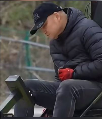 唐飛機起飛與直播截圖