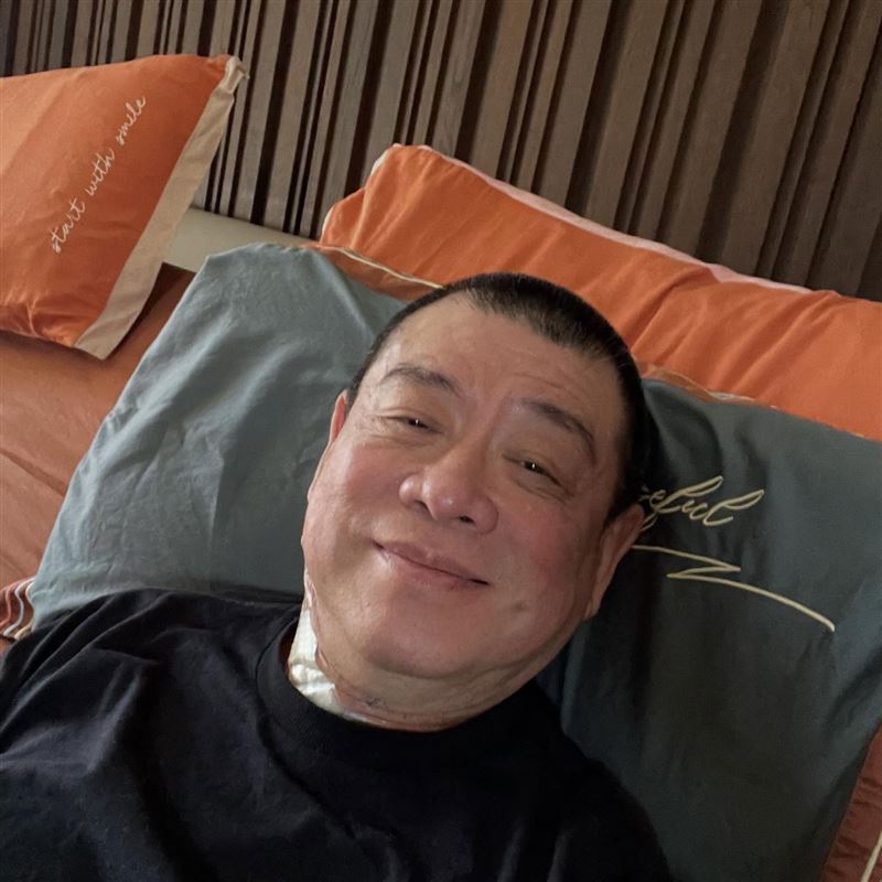孫德榮臉書照片