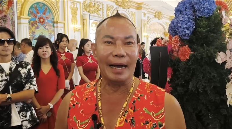 胡漢龑新總部舉辦重機械展的畫面