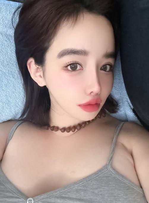 朴春暂停活动相关照片