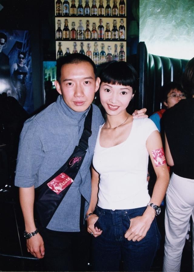 顏仟汶早年工作照