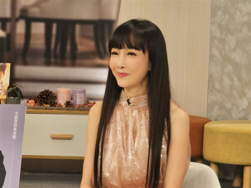 胡文英今錄影受訪照片