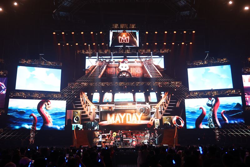 五月天高雄超犀利趴現場2