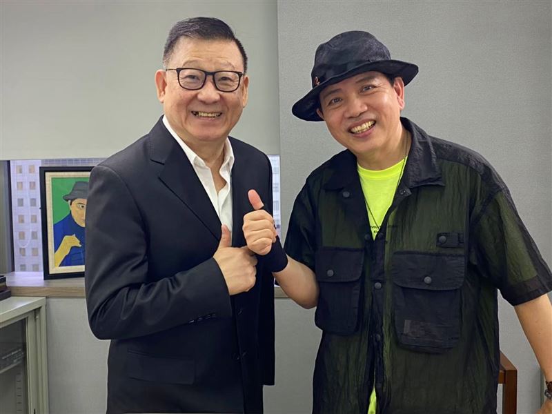 陈凯伦悼念袁光麟照片