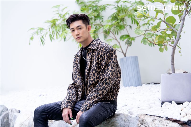 AZ李孝祖工地打工照片