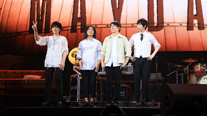 蕭煌奇與五月天合唱現場