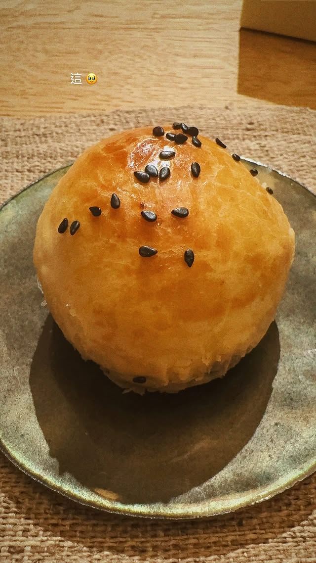 田馥甄狂推蛋黃酥