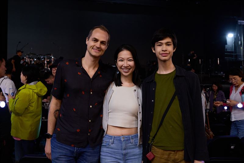 蘇珮卿闔家朝聖張信哲演唱會